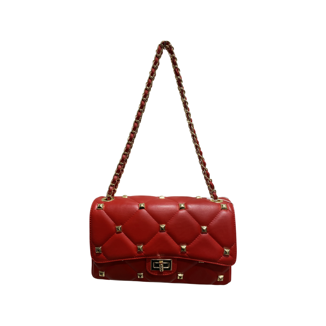 Quilted crossbody leather bag with chain strap and gold-tone hardware.