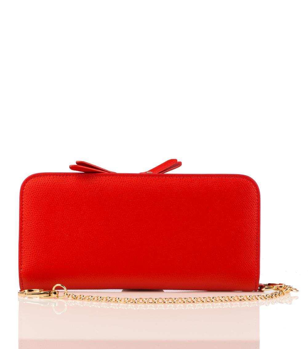 Rectangular tan leather purse wallet with gold chain and zip opening.