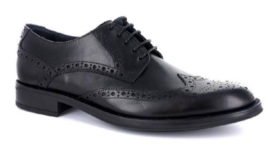 Smooth leather black lace-up shoes with rounded toe and rubber sole.